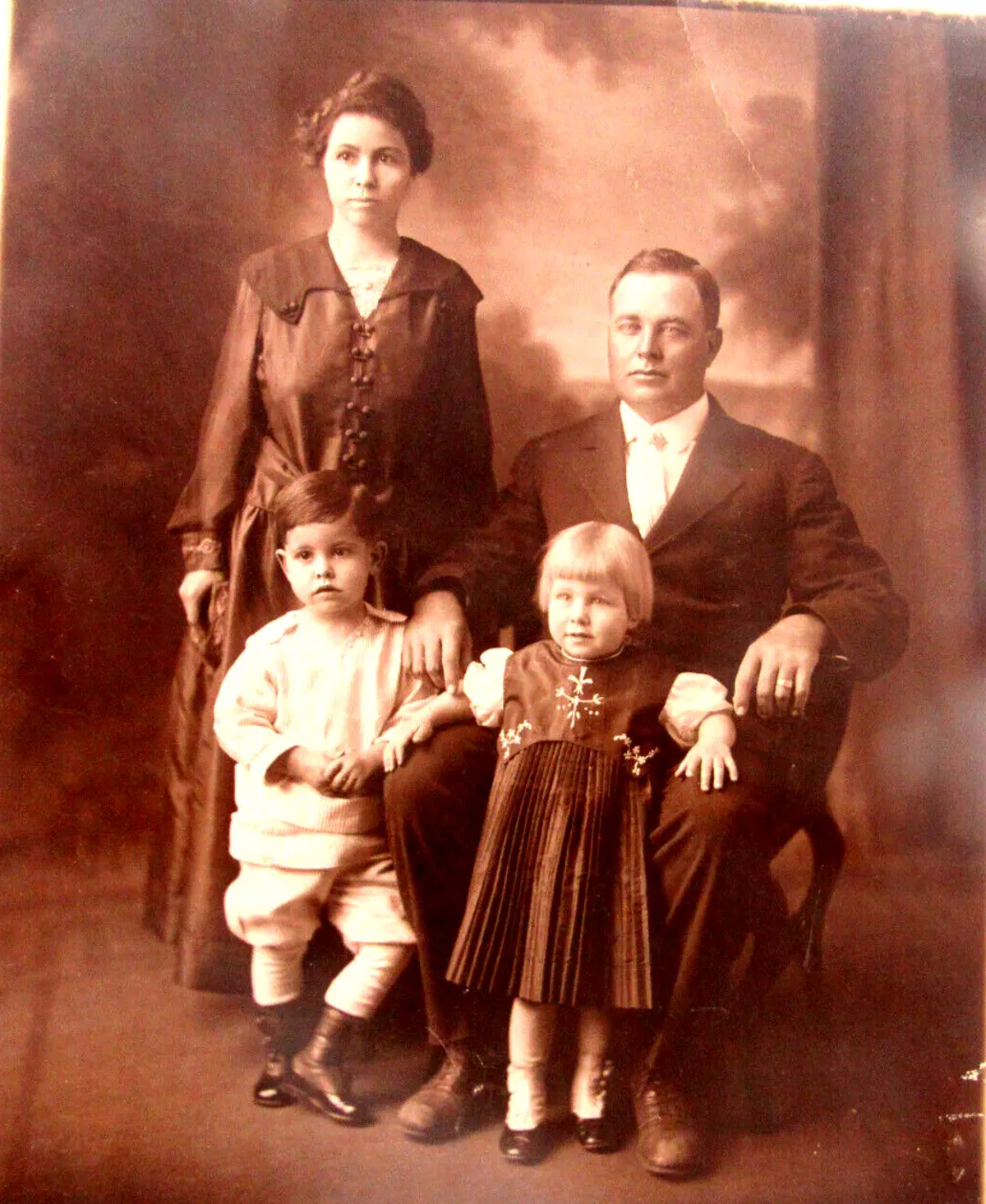 Family Photo in Lubbock 1890s